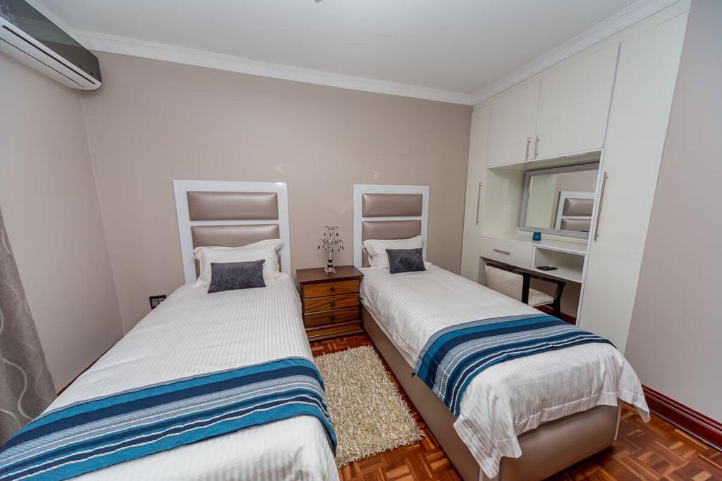 The Musafer Travel Lodge Pietermaritzburg Exteriör bild