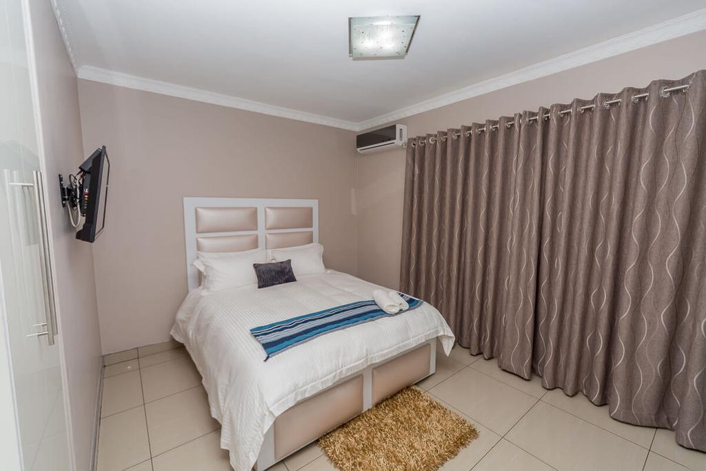 The Musafer Travel Lodge Pietermaritzburg Exteriör bild