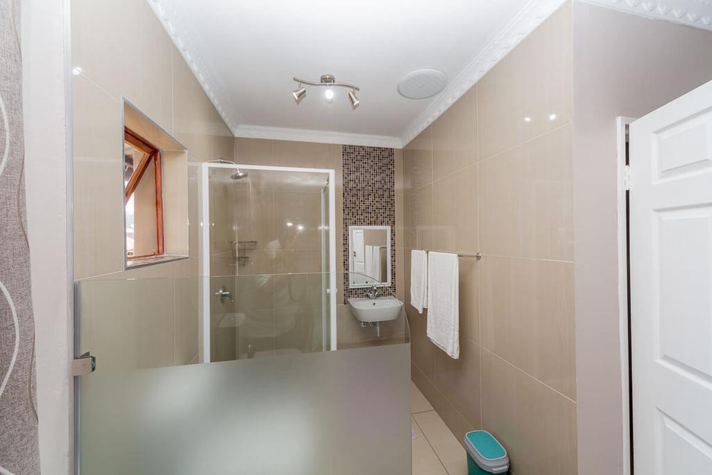 The Musafer Travel Lodge Pietermaritzburg Exteriör bild